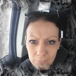 Meet your Posher, Pamela